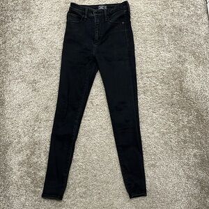 Abercrombie & Fitch Simone High Rise Super Skinny Black Short Jeans 25/0S